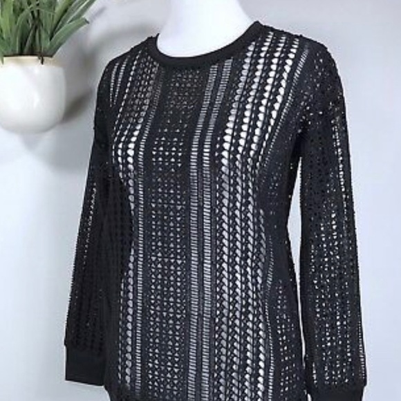 FABLETICS Sophie laser cut layering black tunic large - Picture 5 of 10